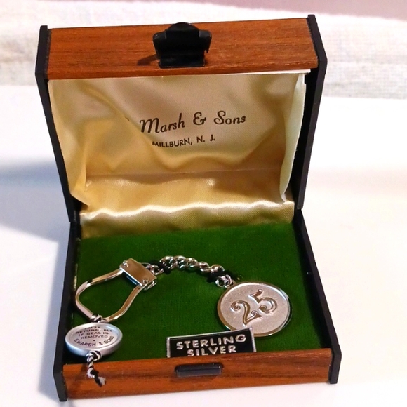 *New* Sterling Silver 25 Year Anniversary Key Chain. Unisex - Picture 1 of 5